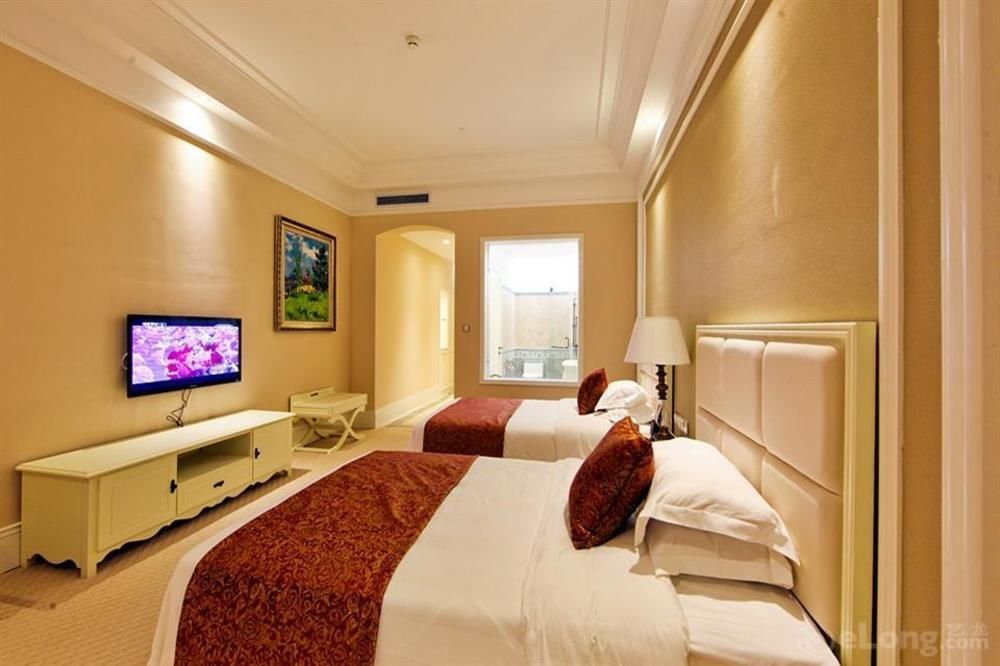 Blue Sky Hotel Янтай Екстериор снимка