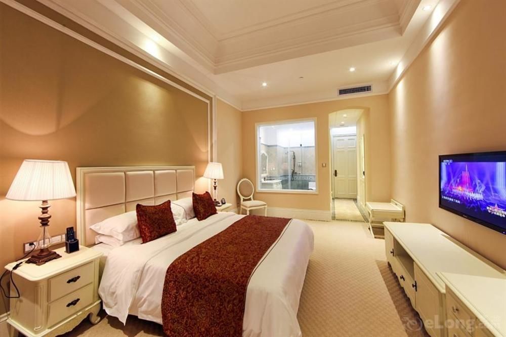 Blue Sky Hotel Янтай Екстериор снимка