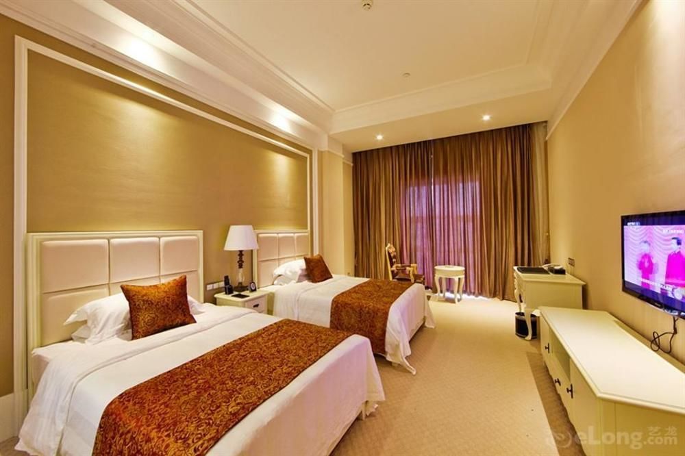 Blue Sky Hotel Янтай Екстериор снимка